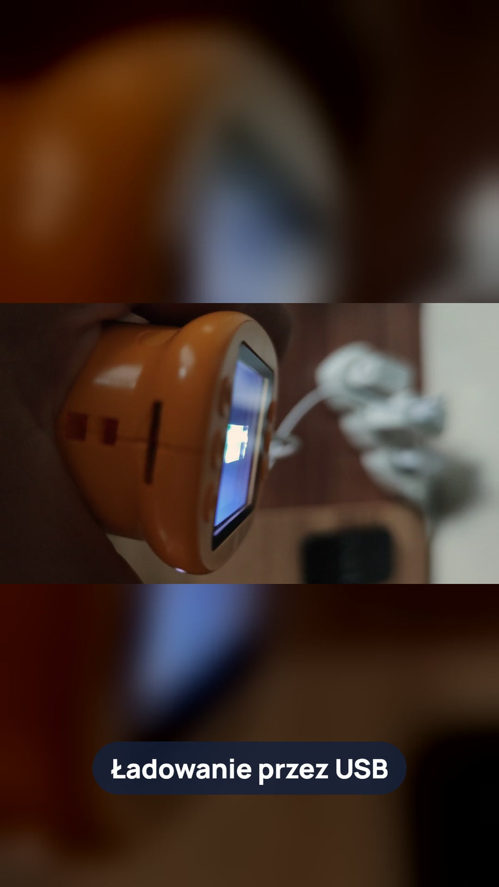 Klip: ładowanie mikroskopu przez USB